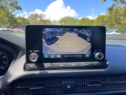 Used 2025 Honda HR-V Sport image 8