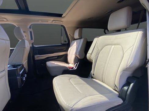 Used 2023 Ford Expedition Max Platinum AWD/4WD image 22