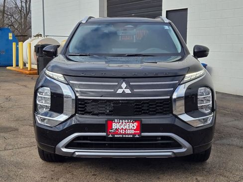 New 2026 Mitsubishi Outlander SEL image 2