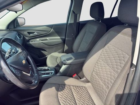 Used 2018 Chevrolet Equinox LT AWD/4WD image 11