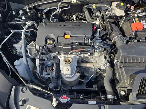 Used 2024 Honda HR-V Sport image 28