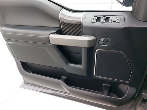 Used 2020 Ford F150 Raptor w/ Equipment Group 802A Luxury image 28