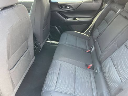 Used 2025 Chevrolet Equinox LT FWD image 29