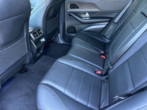 Used 2024 Mercedes-Benz GLE 350 4MATIC image 11