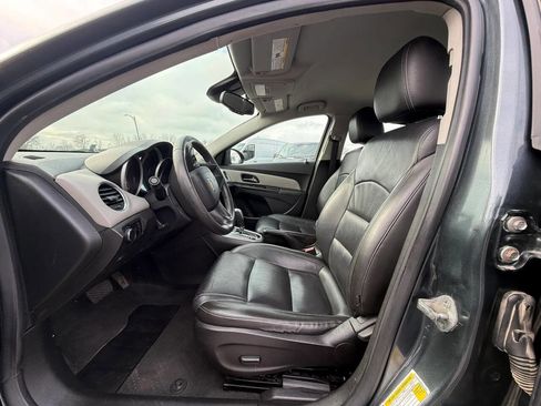 Used 2013 Chevrolet Cruze LS image 12