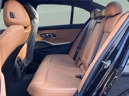 Used 2026 BMW 330i Sedan w/ Premium Package image 24