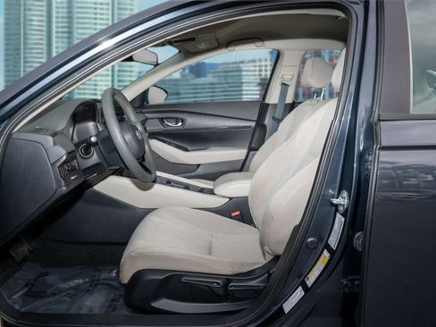 Certified 2023 Honda Accord LX image 15