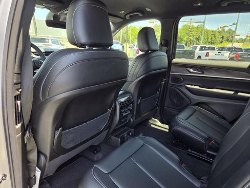 New 2026 Jeep Grand Cherokee L Limited RWD image 30