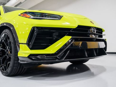 Used 2024 Lamborghini Urus Performante AWD/4WD image 33