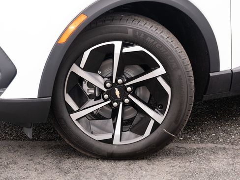 New 2026 Chevrolet Equinox EV LT image 19