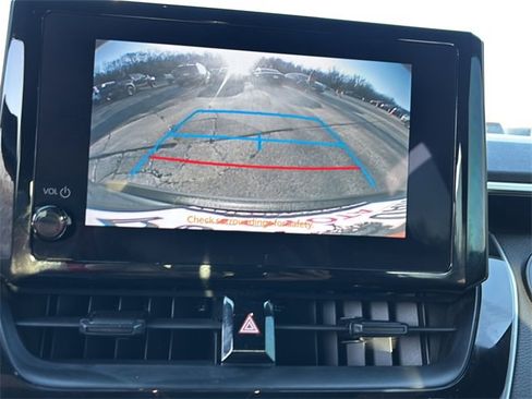 Used 2024 Toyota Corolla SE image 22