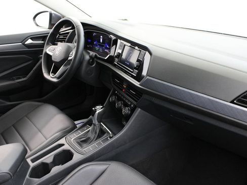 Used 2024 Volkswagen Jetta SE FWD image 23