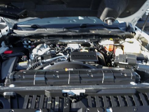 Used 2022 Chevrolet Silverado 2500 High Country w/ Z71 Off-Road Package image 12