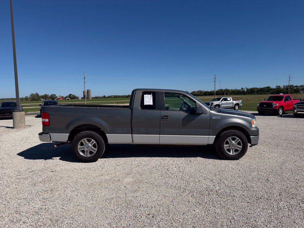 Used 2005 Ford F150 XLT RWD image 2