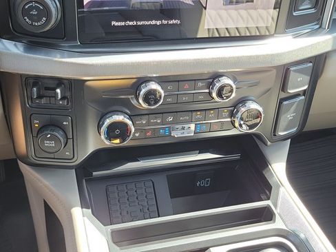 New 2026 Ford F350 Platinum w/ Platinum Plus Package AWD/4WD image 32