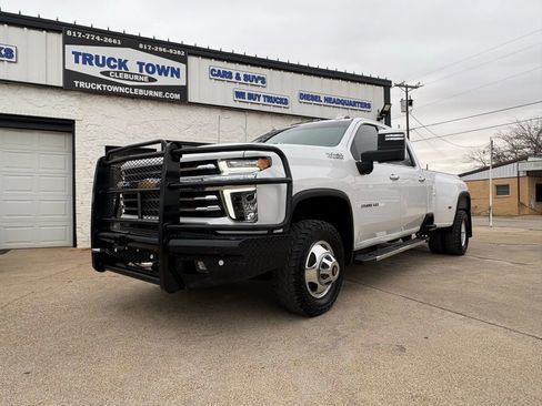 Used 2022 Chevrolet Silverado 3500 High Country image 1