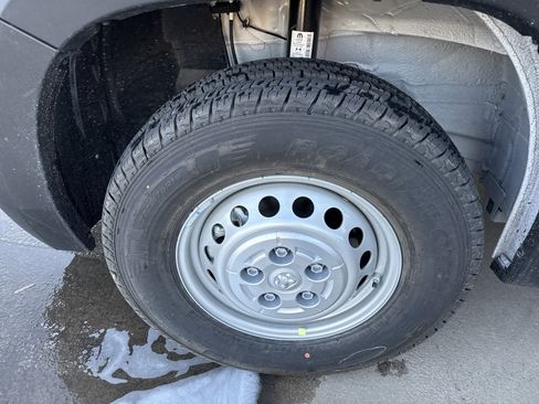 New 2026 RAM ProMaster 2500 w/ Premium Convenience Group image 4