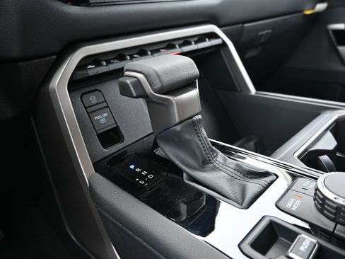 New 2026 Toyota Tundra Limited AWD/4WD image 23