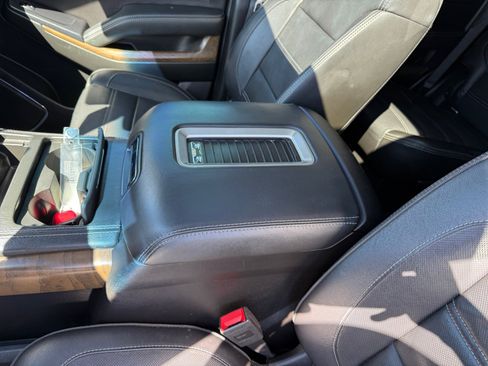 Used 2018 GMC Yukon Denali w/ Denali Ultimate Package image 14