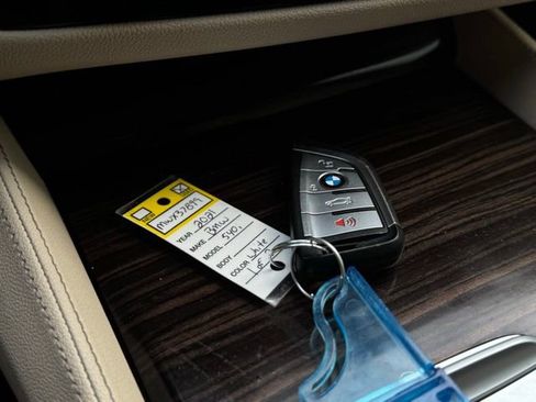 Used 2021 BMW 540i xDrive w/ M Sport Package image 36