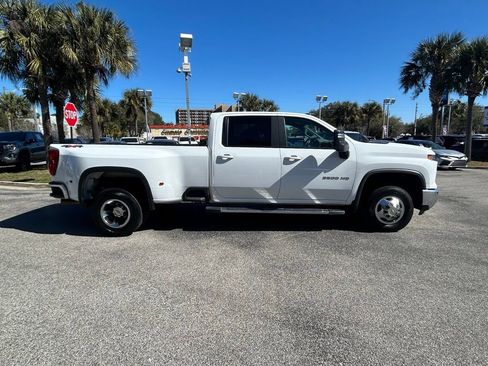 Used 2024 Chevrolet Silverado 3500 LT image 8