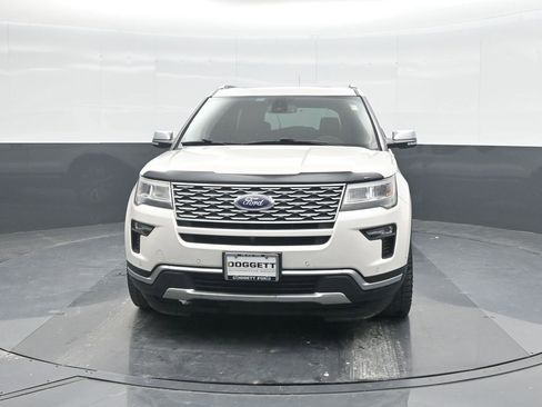 Used 2018 Ford Explorer Platinum image 5