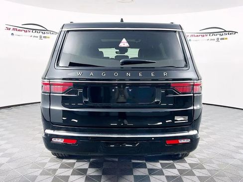 Used 2024 Jeep Wagoneer Series III w/ Premium Group I image 7