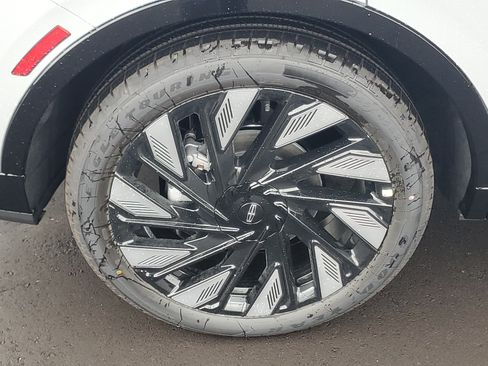 New 2026 Lincoln Nautilus Reserve AWD/4WD image 5