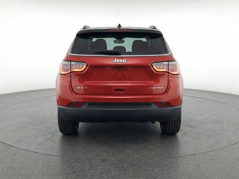 Used 2025 Jeep Compass Limited image 7