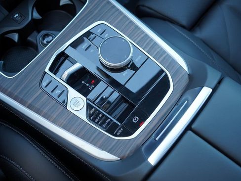 New 2026 BMW X5 sDrive40i w/ Parking Assistance Package image 18