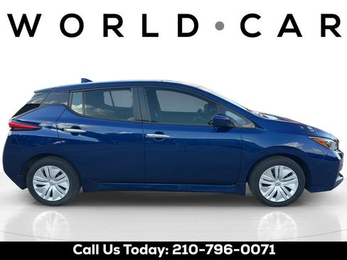Used 2025 Nissan Leaf S FWD image 2