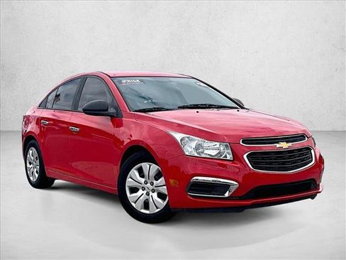 Used 2015 Chevrolet Cruze LS image 12