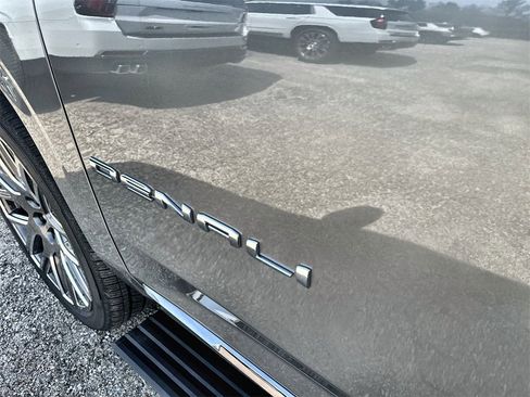 New 2026 GMC Yukon XL Denali Ultimate w/ LPO, Floor Liner Package image 14