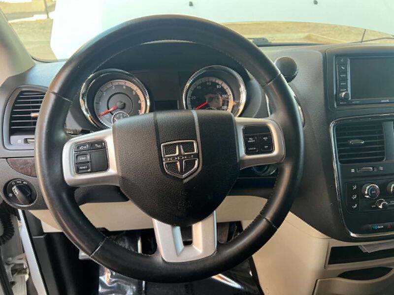 Used 2017 Dodge Grand Caravan SE w/ Power Window Group FWD image 21