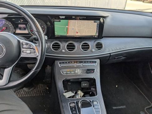 Used 2019 Mercedes-Benz E 300 4MATIC image 5