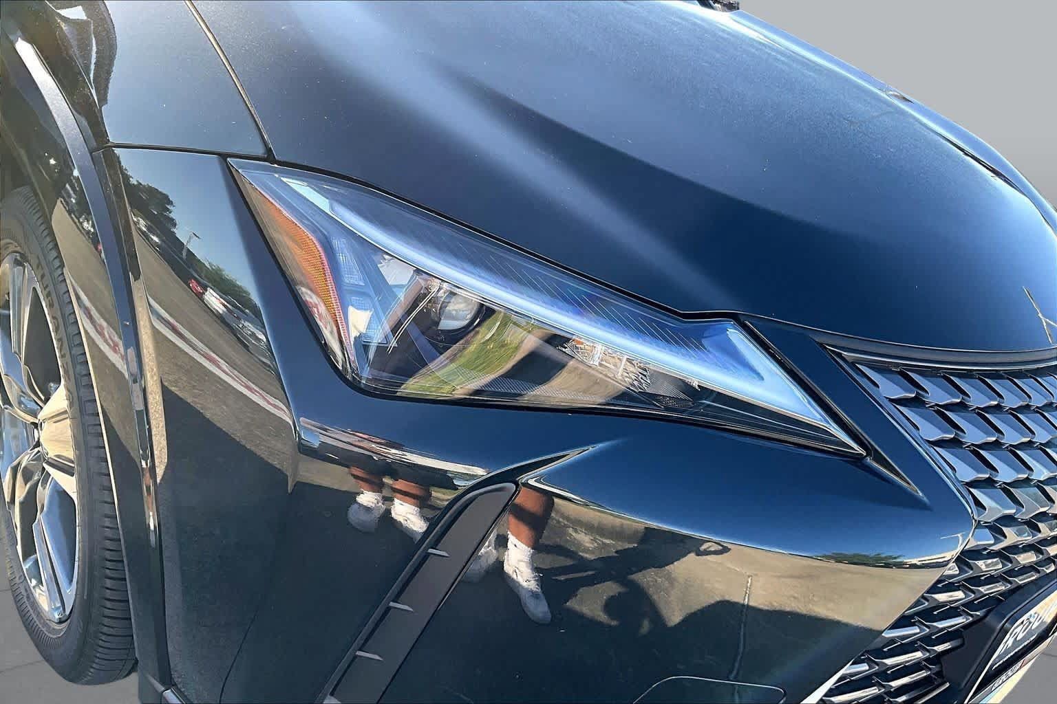 Used 2025 Lexus UX 300h FWD w/ Accessory Package (Z1) image 25