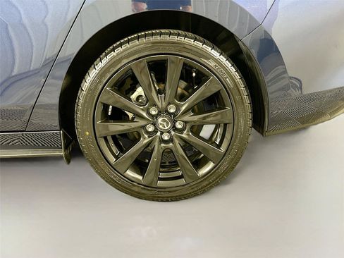 Used 2024 MAZDA MAZDA3 s FWD image 28