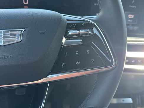 Used 2024 Cadillac Lyriq Tech AWD/4WD image 27