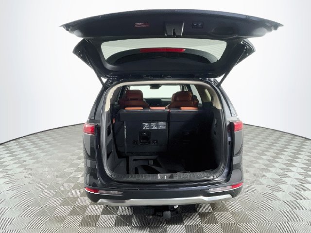 Used 2022 Kia Carnival SX Prestige FWD image 30