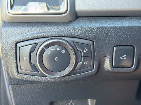 Used 2019 Ford Ranger XLT w/ Equipment Group 301A Mid image 18