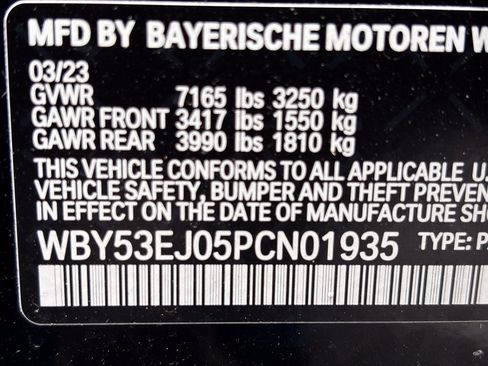 Used 2023 BMW i7 xDrive60 w/ Executive Package 2 AWD/4WD image 11
