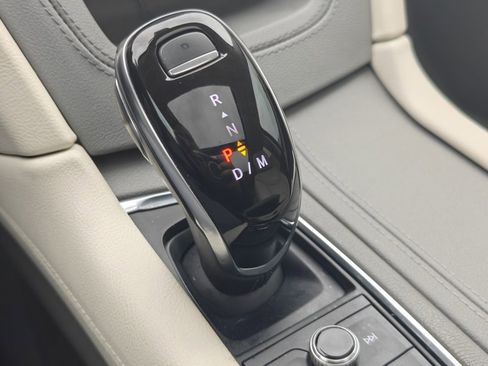 Used 2022 Cadillac XT5 Premium Luxury w/ Technology Package image 40