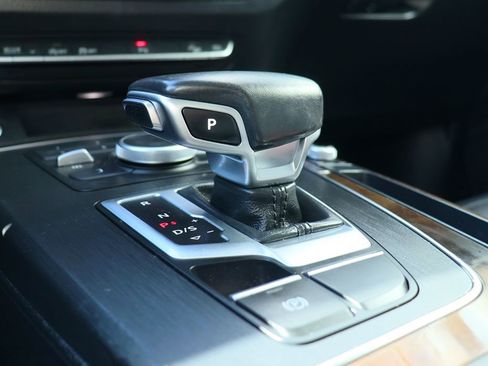 Used 2020 Audi Q5 2.0T Premium w/ Convenience Package image 53