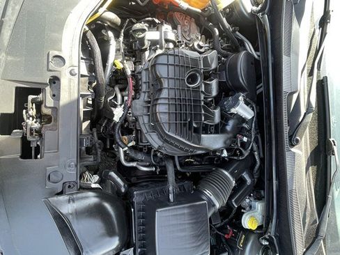 Used 2012 Chrysler 200 S image 30