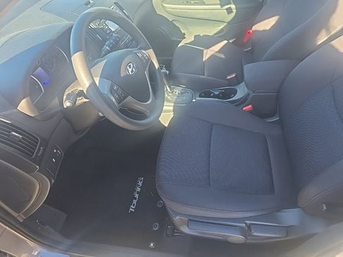 Used 2012 Hyundai Elantra GLS w/ Preferred Pkg image 12