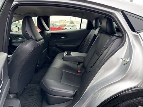 Used 2025 Toyota Prius XLE image 14