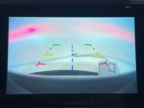 Used 2025 Nissan Frontier PRO-4X image 4