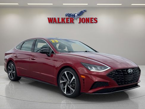 Used 2023 Hyundai Sonata SEL Plus image 1