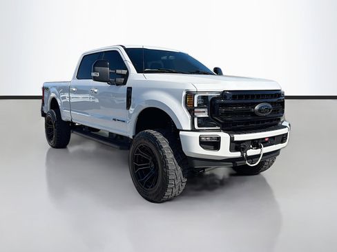 Used 2022 Ford F250 Lariat w/ Black Appearance Package image 7