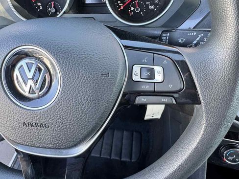Used 2020 Volkswagen Tiguan S FWD image 37